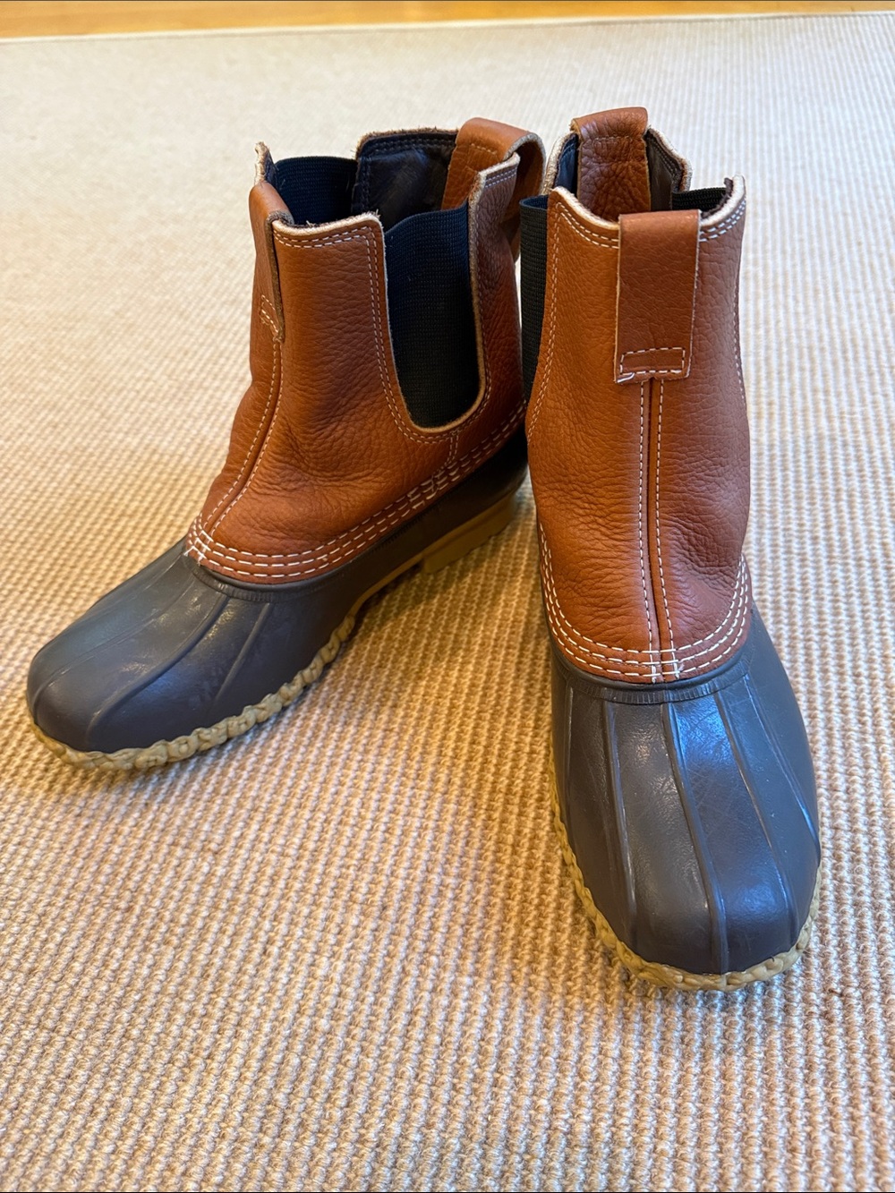 Men’s L.L.Bean Chelsea Bean Boot- Leather & Rubber Pull-On Duck Boot Sz 8